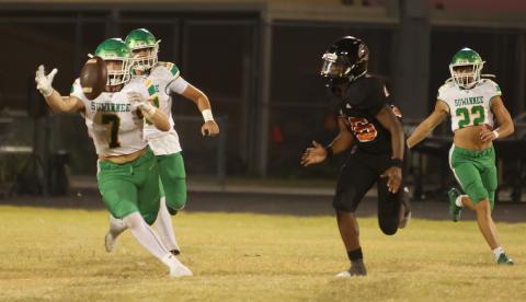 Suwannee linebacker Jace Moran recovers an onside kick against Atlantic Coast last Friday. (PAUL BUCHANAN/Lake City Reporter)