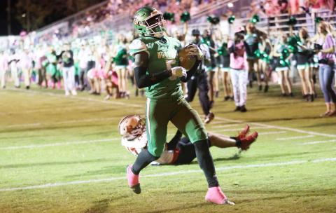 Suwannee receiver MJ Rossin scores a touchdown against Baker County last Friday. (PUAL BUCHANAN/Special to the Reporter)
