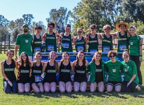 The Suwannee cross country teams at the Class 2A state meet on Saturday. (COURTESY)