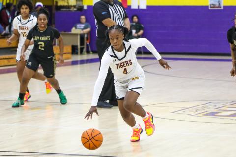 Columbia guard Eriel Baker dribbles up the court on a fast break against Oakleaf on Jan. 29. (BRENT KUYKENDALL/Lake City Reporter)