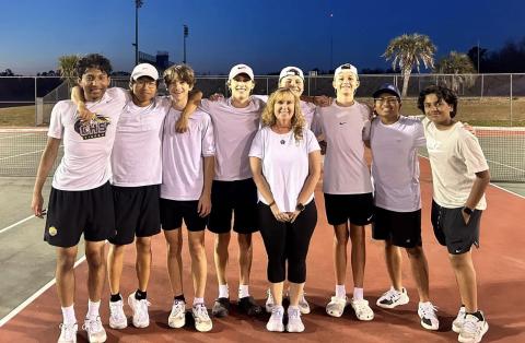 Columbia’s boys tennis team. (COURTESY)