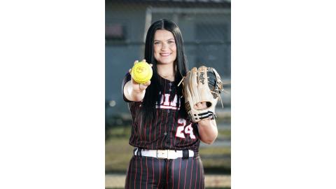 Fort White pitcher Kadence Compton is once again the LCR’s Softball Player of the Year. (JEN CHASTEEN/Special to the Reporter)