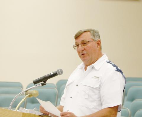 Kelly Luker credited Veterans Service Officer Ronnie Beasley for helping push for compensation for his father’s death. (MORGAN MCMULLEN/Lake City Reporter)