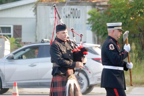 Matthugh Garbett with the Suwannee County Fire Rescue honor guard plays the bagpipes during last Thursday’s Patriot Day remembrance at the Live Oak Fire Department. (JAMIE WACHTER/Lake City Reporter)