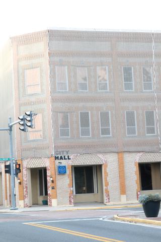 The firm behind a feasibility study for a new Lake City Hall is set to present its findings at Monday’s Lake City Council meeting. (FILE)