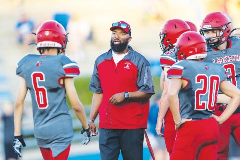 Lafayette coach Marcus Edwards addresses his team during last May’s spring game. (FILE)