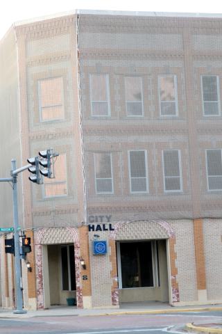 The current Lake City Hall, pictured here, could soon move a short distance away to the former Vann Carpet building, pending council approval. (FILE)