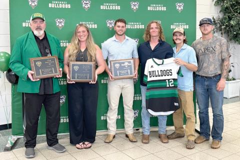 Tim Morrison, Jordan Roberts and members of the 2019 baseball team were inducted into the Suwannee Hall of Fame last Thursday. (JAMIE WACHTER/Lake City Reporter)