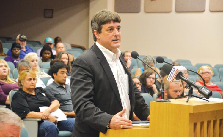 Jeff Siegmeister addresses county commissioners in August 2017 during a discussion on the legality of internet cafes. (FILE)