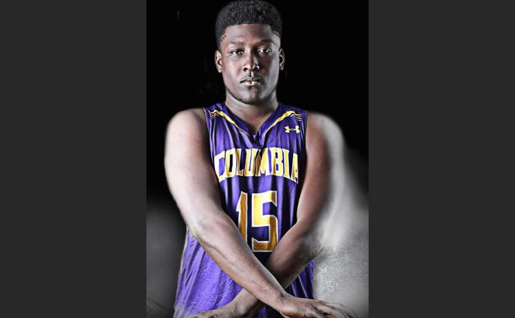 Darrell Jones averaged a double-double over his final two seasons, scoring more than 1,000 points and grabbing over 500 rebounds. (JEN CHASTEEN/Special to the Reporter)