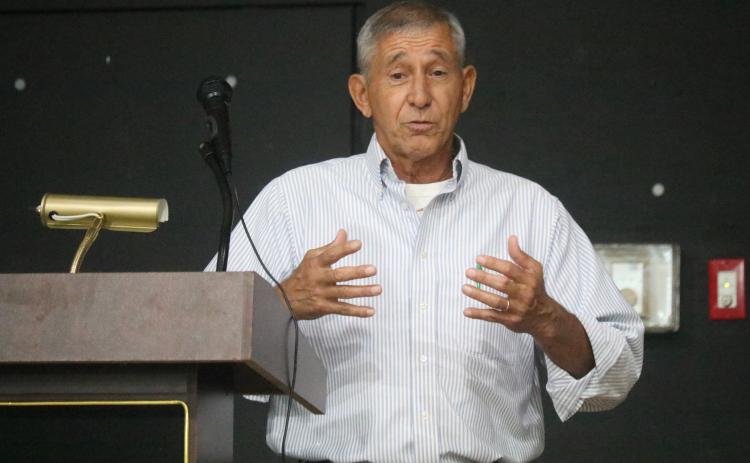 David Laxton speaks at the Suwannee Hall of Fame last fall. (FILE)