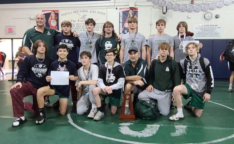 Suwannee’s wrestling team placed second at the Region 1-1A meet on Saturday at Wakulla High School, qualifying seven wrestlers for state. (COURTESY)