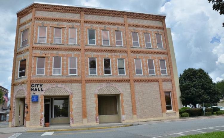 City Manager Paul Dyal said during Monday’s city council meeting that another assessment of City Hall would be needed before making a final decision on the building’s fate. (FILE)