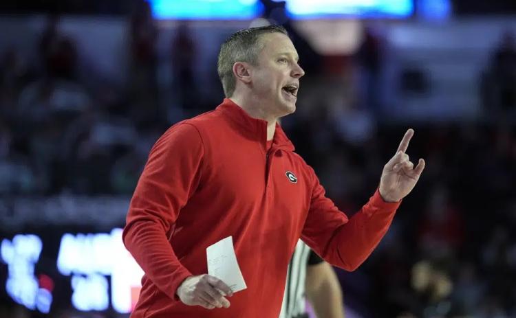 Georgia head coach Mike White yells to his players on the court during Wednesday's game against Auburn in Athens, Ga. (JOHN BAZEMORE/Associated Press)