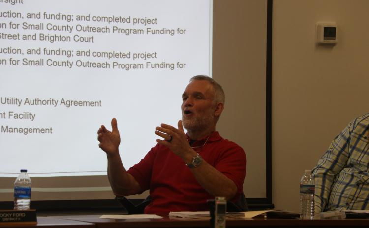 Fort White Mayor Ronnie Frazier thanked Columbia County for all the work they’ve done to help the town. (MORGAN MCMULLEN/Lake City Reporter)