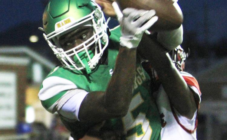 Suwannee receiver MJ Rossin hauls in a touchdown pass in front of a Lafayette defender Friday night. (PAUL BUCHANAN/Lake City Reporter)