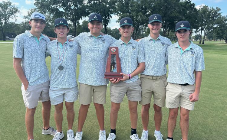 The Suwannee boys golf team placed second at the District 2-2A tournament on Monday to qualify for regionals. (COURTESY)
