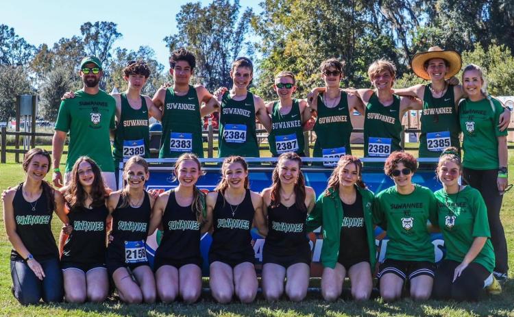 The Suwannee cross country teams at the Class 2A state meet on Saturday. (COURTESY)