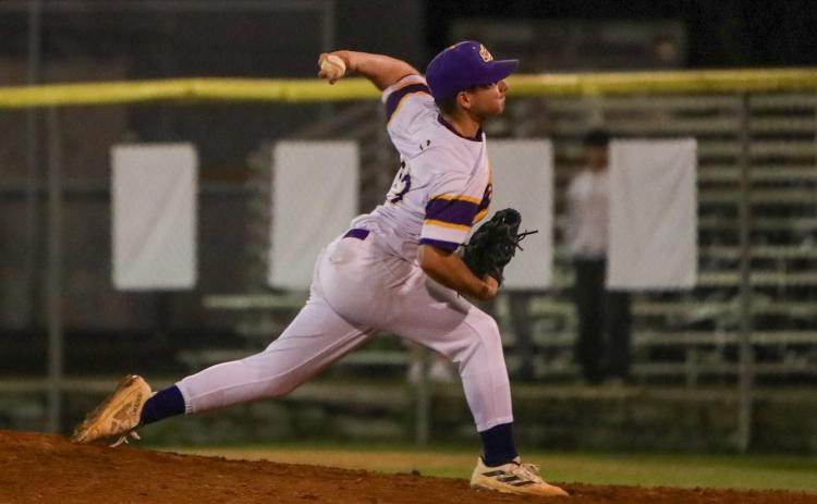 Columbia pitcher Kyler Keen pitches against Buchholz on March 14. (BRENT KUYKENDALL/Lake City Reporter)