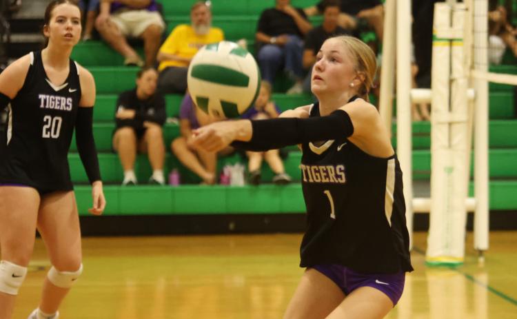 Branford setter Brynn Lester races to defend a shot against Suwannee on Sept. 30. (PAUL BUCHANAN/Lake City Reporter)