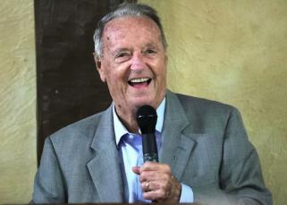 Former Florida State Seminoles coach Bobby Bowden delivers remarks at the Orlando Touchdown Club during their meeting on Oct. 9, 2019. (JOE BURBANK/Orlando Sentinel/TNS)