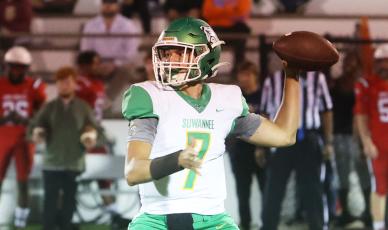 Suwannee quarterback Bronsen Tillotson throws a pass against Wakulla on Oct. 28. (PAUL BUCHANAN/Special to the Reporter)