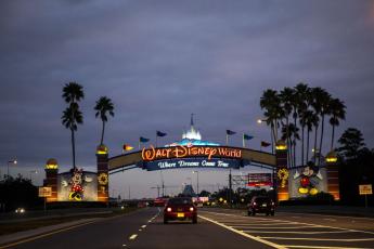 The entrance to Walt Disney World in Orlando. Disney has filed a federal lawsuit against the state for ‘retaliation,’ saying its First Amendment rights were violated and business was harmed. (Jay L. Clendenin/Los Angeles Times/TNS)