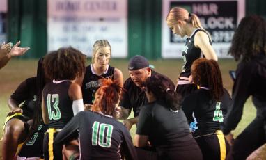 Suwannee coach Jacob Pitts talks to his team during the District 3-1A championship against Columbia on April 10. (PAUL BUCHANAN/Special to the Reporter)
