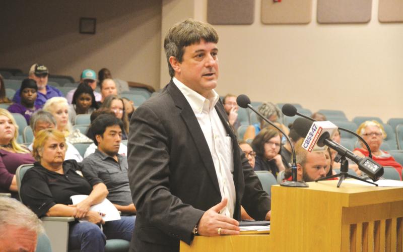 Jeff Siegmeister addresses county commissioners in August 2017 during a discussion on the legality of internet cafes. (FILE)