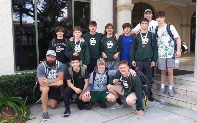 Suwannee’s Topher Pearson, Austin McKinney, Timothy Jolicoeur. Tyson Musgrove, Caleb Parsons and Austin Howard all qualified for the Class 1A state tournament on Saturday. (COURTESY)