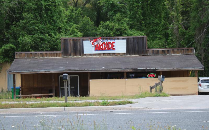 Internet cafes, like the Country Arcade on U.S. Highway 41 near the Insterstate 75 exit, in unincoprorated areas of Columbia County may be on the way out soon after a vote from the county commissioners. (FILE)