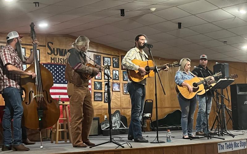 Tracy Starling and the Kentucky Sleepy Hollow Band will perform their bluegrass music Saturday during the Suwannee River Jam. (COURTESY)
