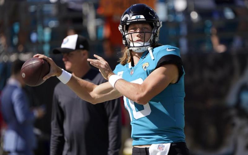 Jacksonville Jaguars quarterback Trevor Lawrence warms up before a game against the New York Giants on Oct. 23 in Jacksonville. (JOHN RAOUX/Associated Press)