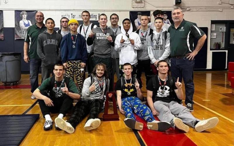 Suwannee’s wrestling team won the District 2-1A IBT title on Thursday. (COURTESY)