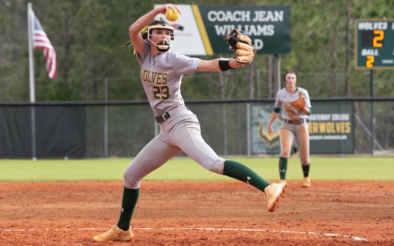 FGC pitcher Karis Smith winds up to pitch against St. Johns River State College on Friday afternoon. (JEN CHASTEEN/Special to the Reporter)